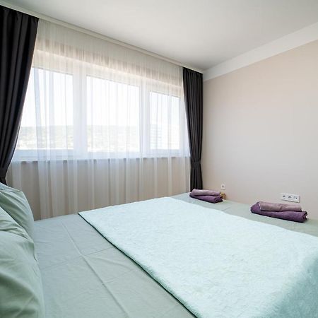 Sky Academic Apartment Варна Екстериор снимка