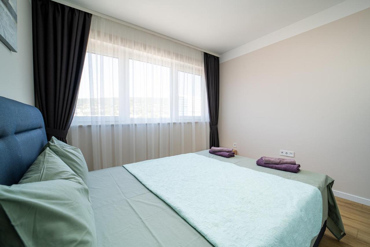 Sky Academic Apartment Варна Екстериор снимка
