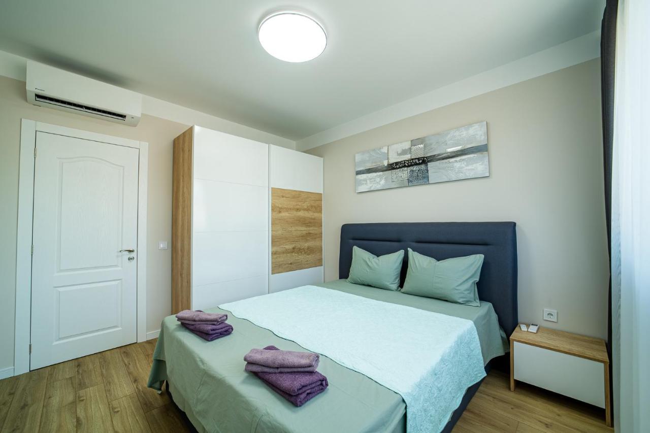 Sky Academic Apartment Варна Екстериор снимка
