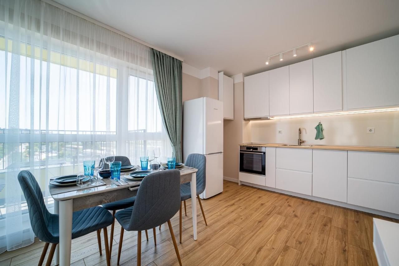 Sky Academic Apartment Варна Екстериор снимка