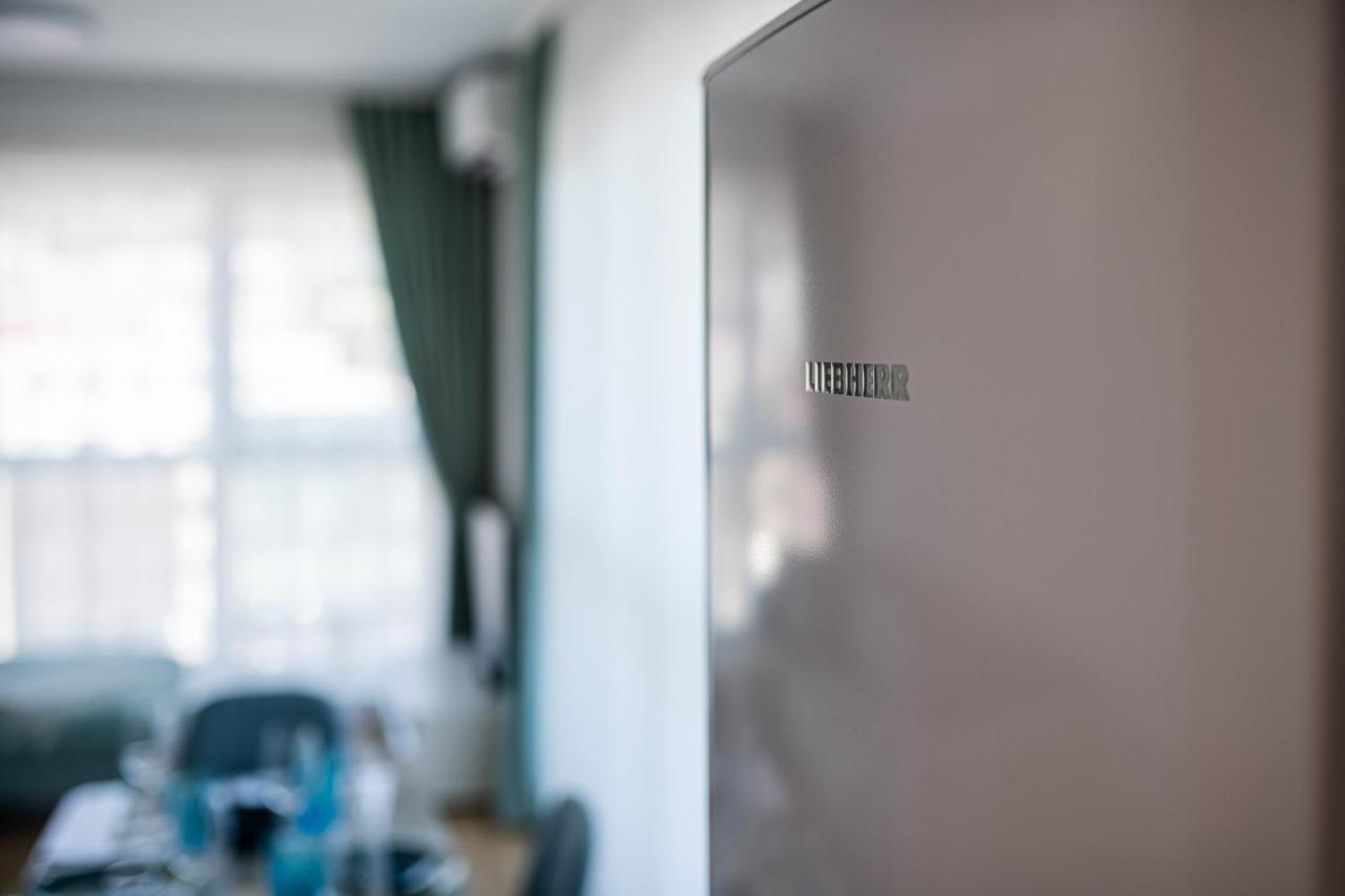 Sky Academic Apartment Варна Екстериор снимка